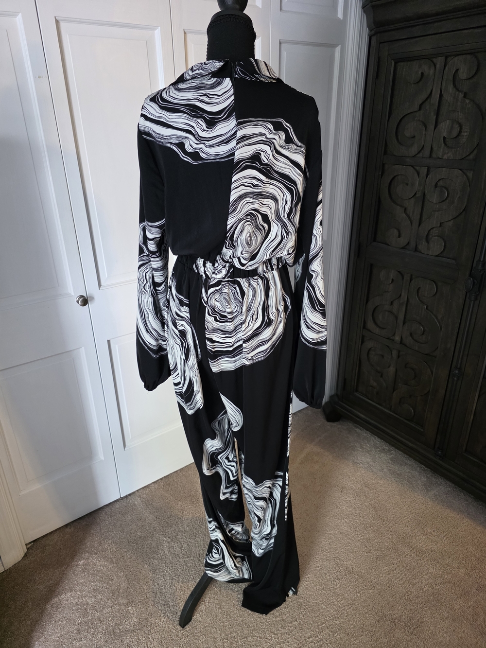 Fashion Nova Figure It Out Marble Print Wrap Jumpsuit 1XL Vacation Boho - Picture 3 of 6